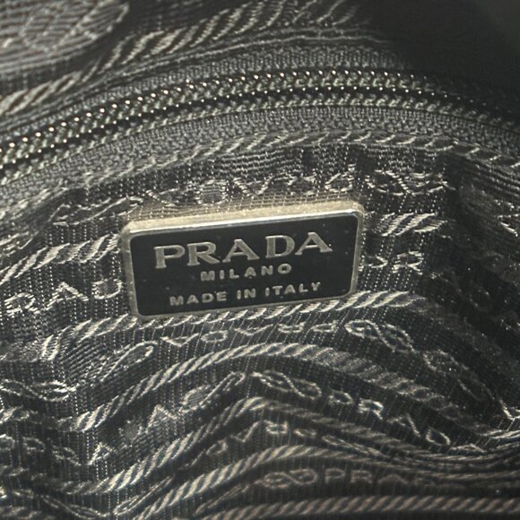 EUC Prada Milano Tessuto Catena Black Shoulder Purse w/ Chain Strap One Size - Picture 7 of 16